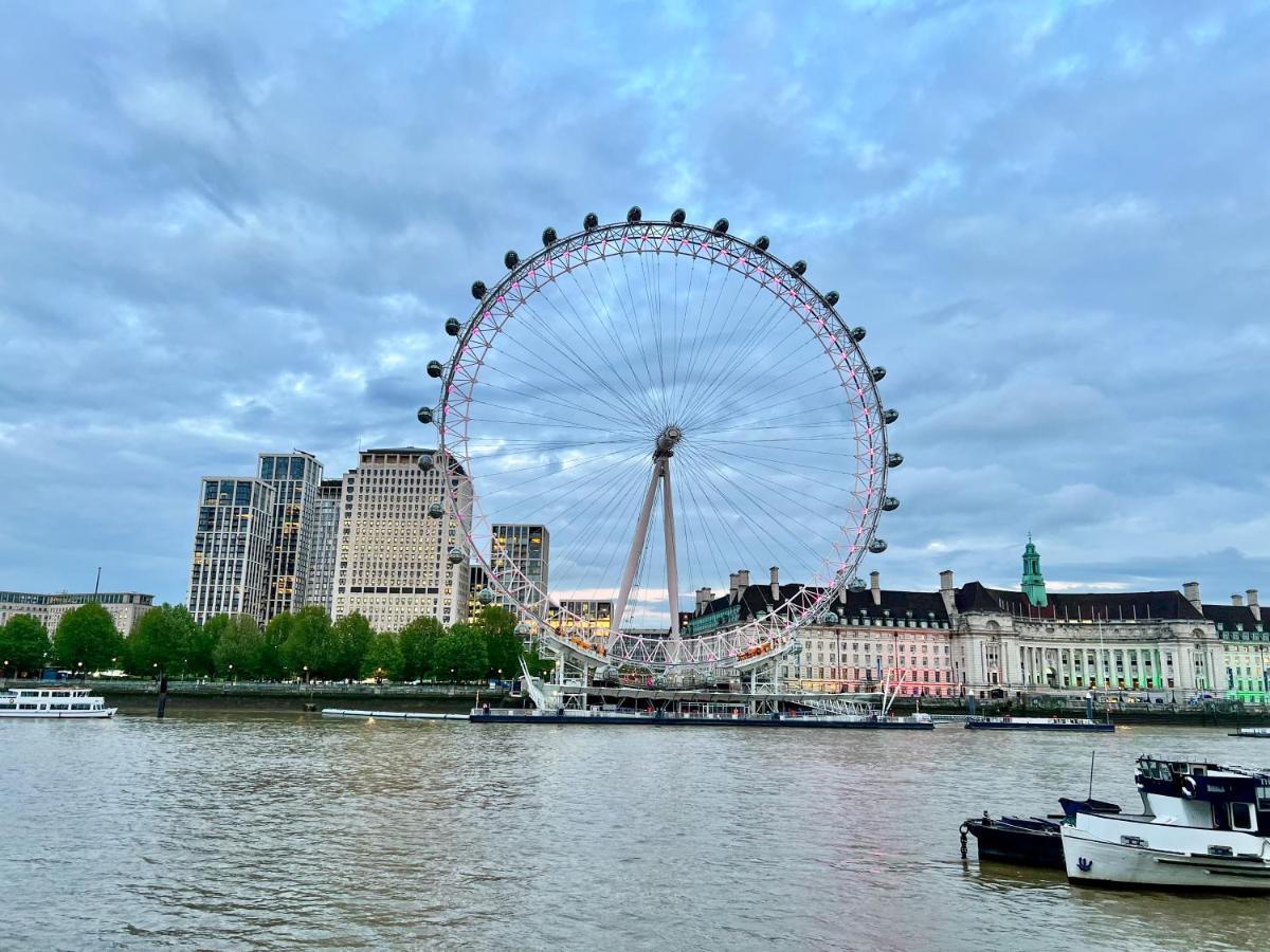 Deluxe Entire Studio Next To London Eye & Trafalgar Square Aparthotel Exterior photo